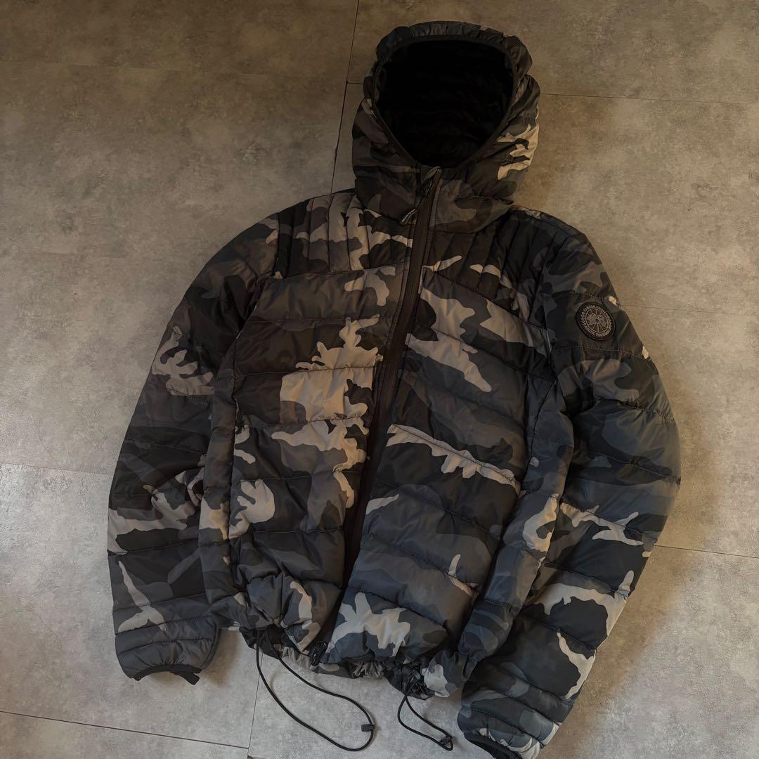 【超希少モデル❗️】カナダグース　ブラックロゴ　ダウンジャケット　カモ柄　迷彩　S