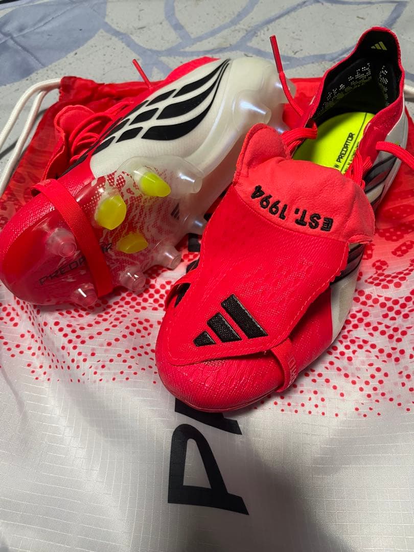 adidas プレデター　HG