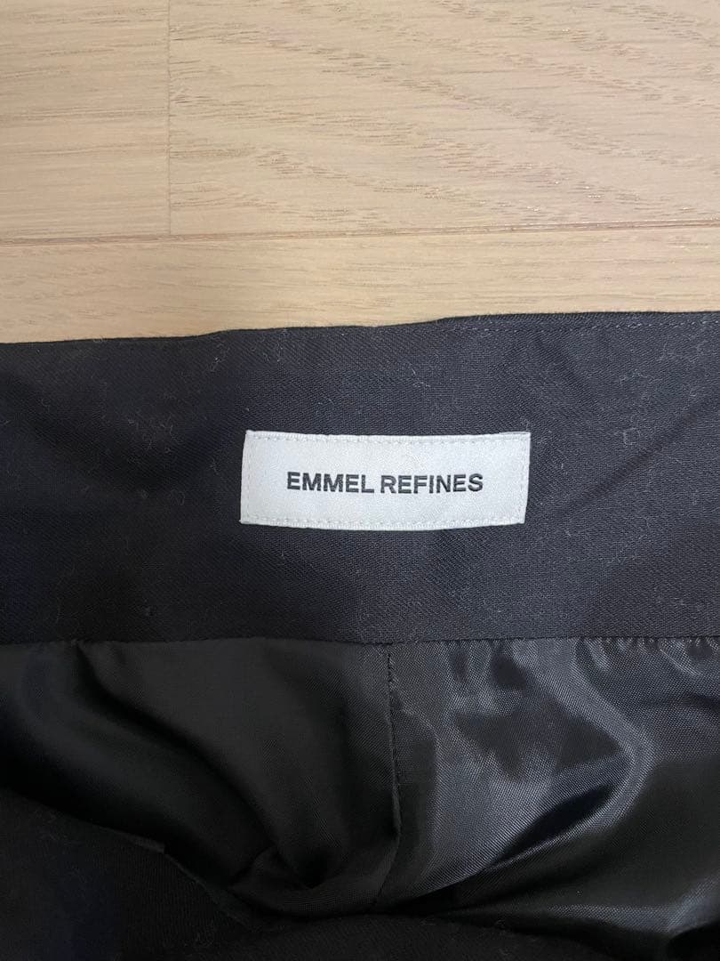EMMEL REFINES EM タック ポケット ショートパンツ　ブラックM