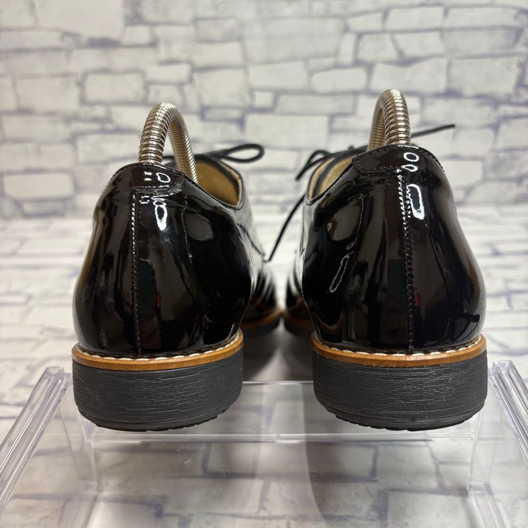 未使用級 asics pedala ペダラ エナメル レザーシューズ 黒