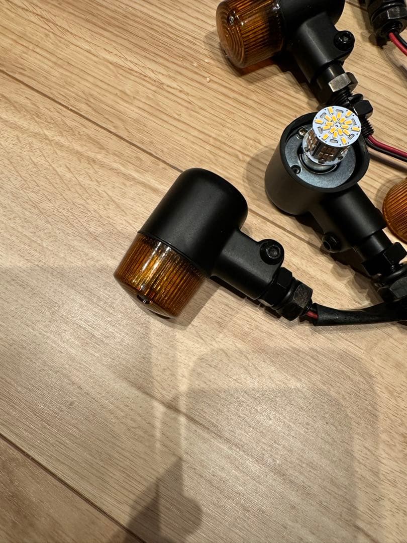 SR400.LEDウィンカー 4個セット ブラック