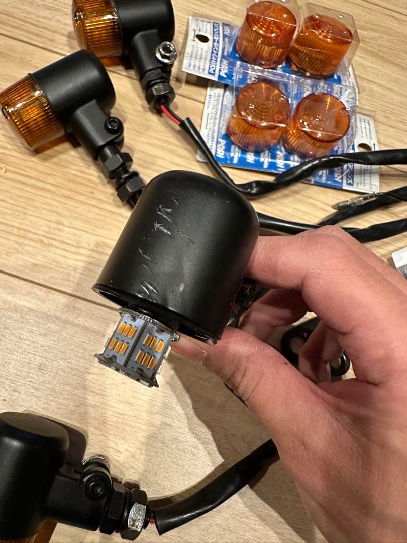 SR400.LEDウィンカー 4個セット ブラック