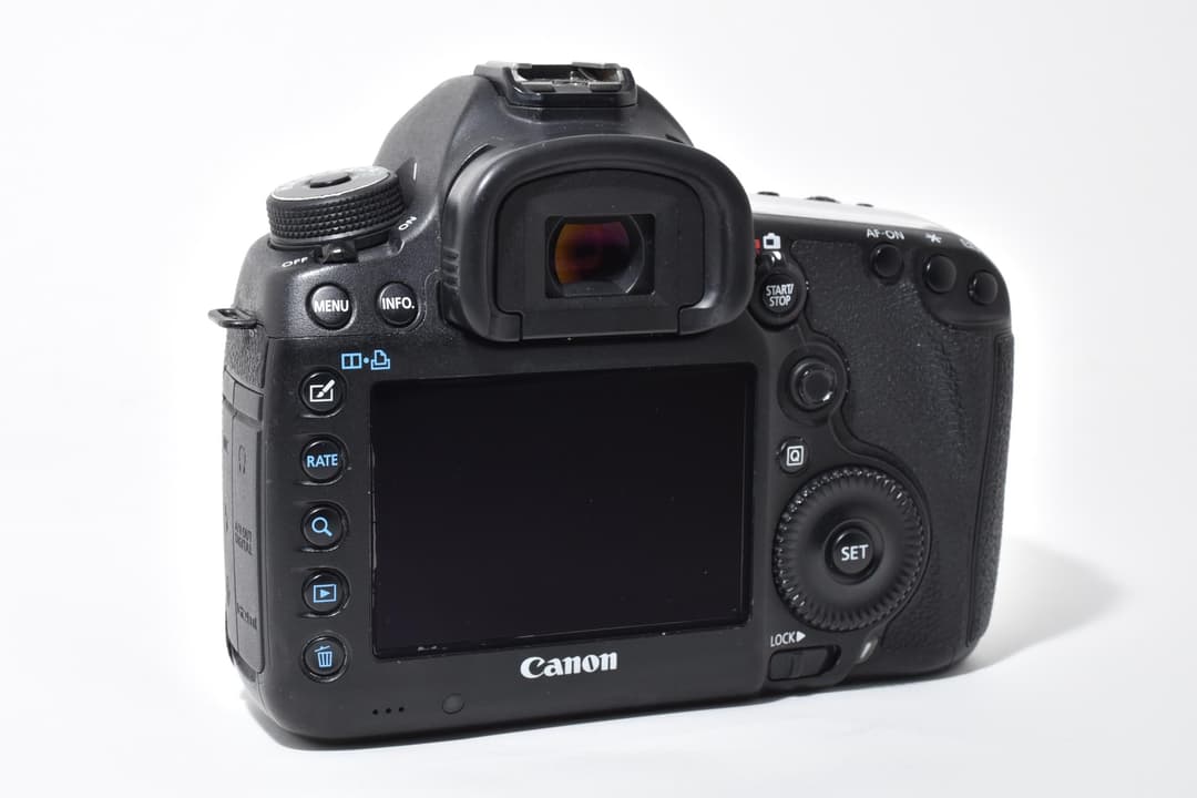 美品 Canon キャノン EOS 5D Mark III #9472