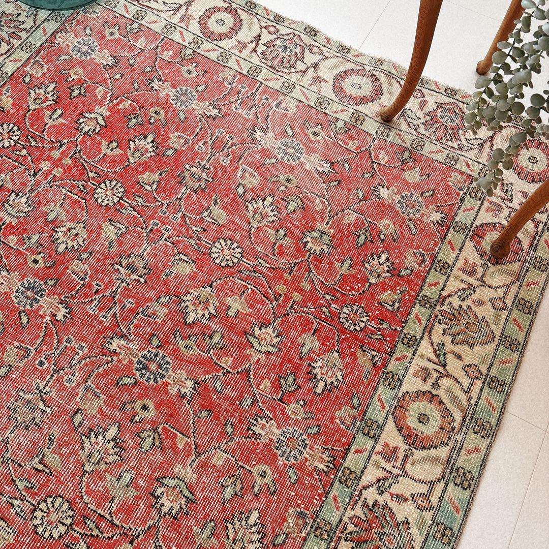 まあま　トルコ　ヴィンテージラグ　大判　赤　フローラル
