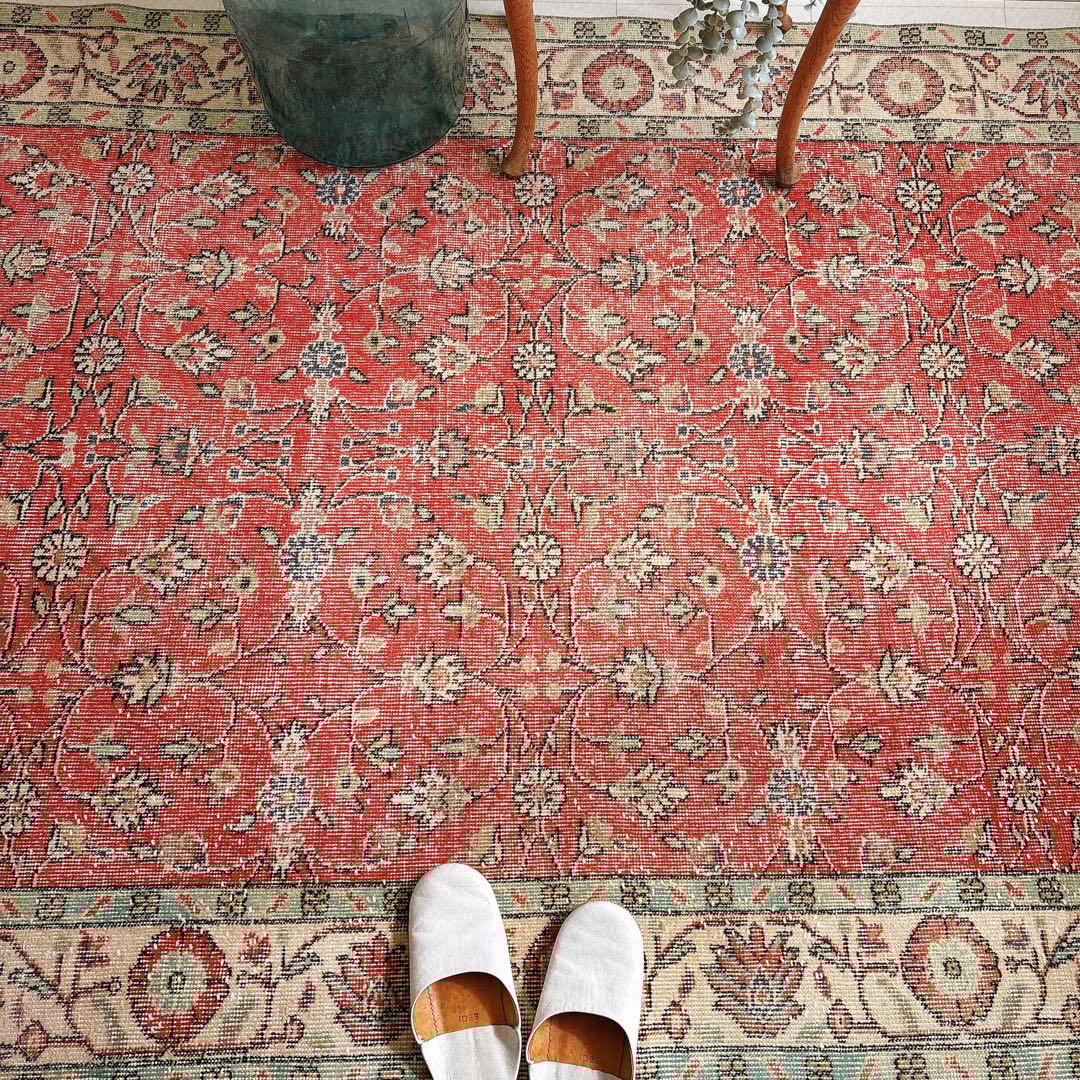 まあま　トルコ　ヴィンテージラグ　大判　赤　フローラル