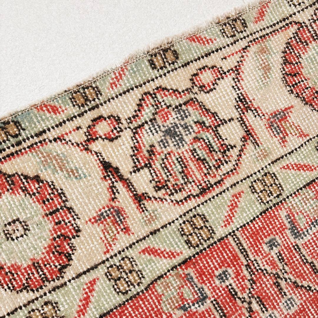 まあま　トルコ　ヴィンテージラグ　大判　赤　フローラル