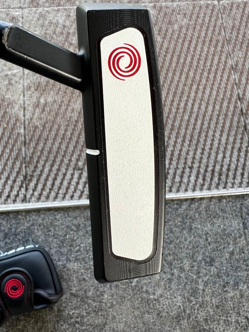 ODYSSEY オデッセイWHITE HOT VERSA パター