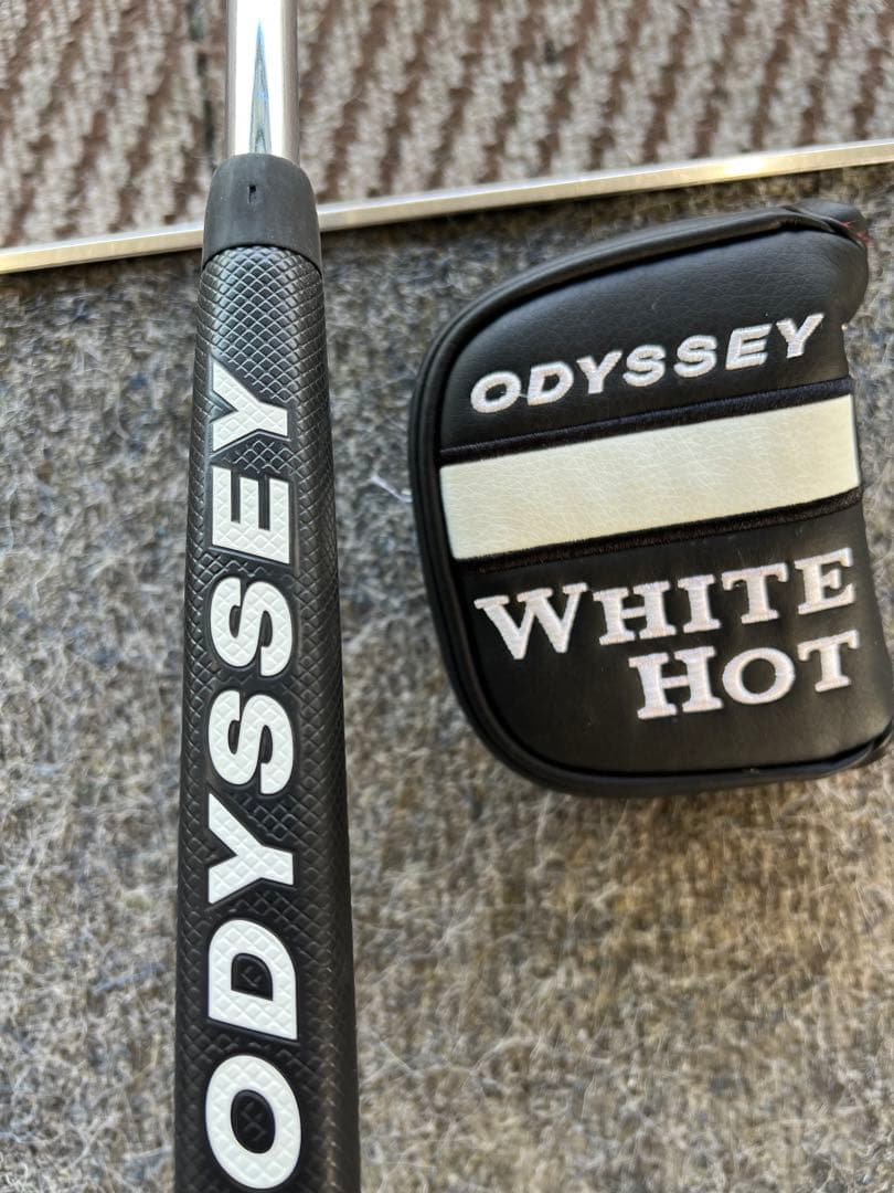ODYSSEY オデッセイWHITE HOT VERSA パター