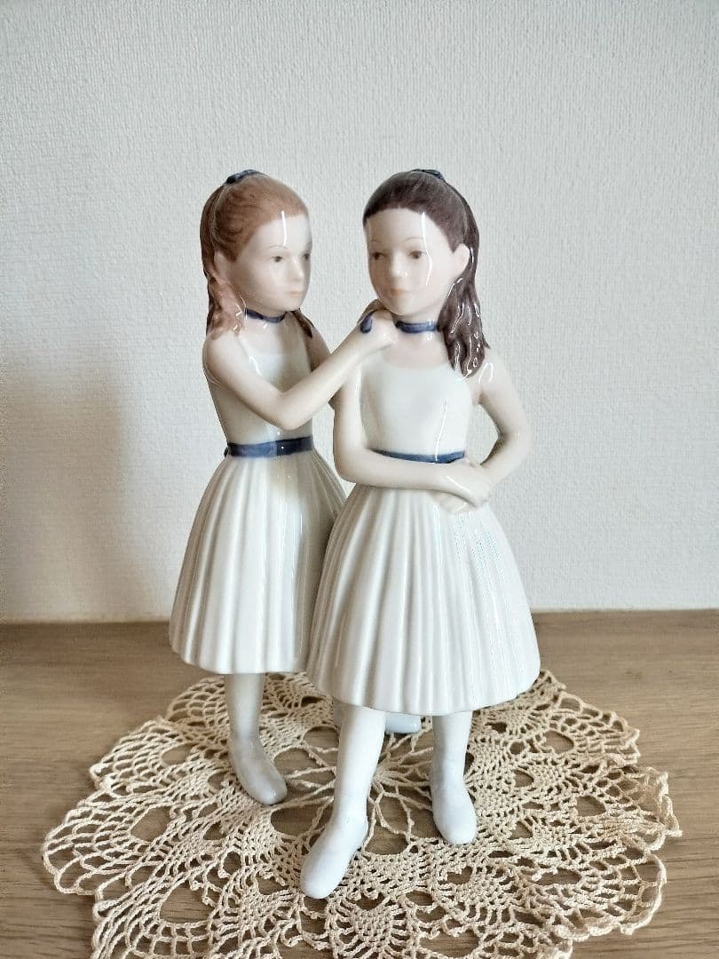 ロイヤル・コペンハーゲン　フィギュリン　バレリーナ バレエ　置物 陶器製 2人