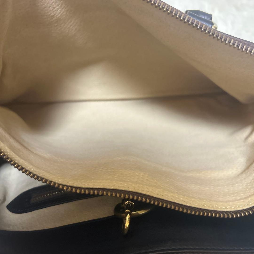 【美品】J&M DAVIDSON 黒 レザー ビジネスバッグ　シグリッド