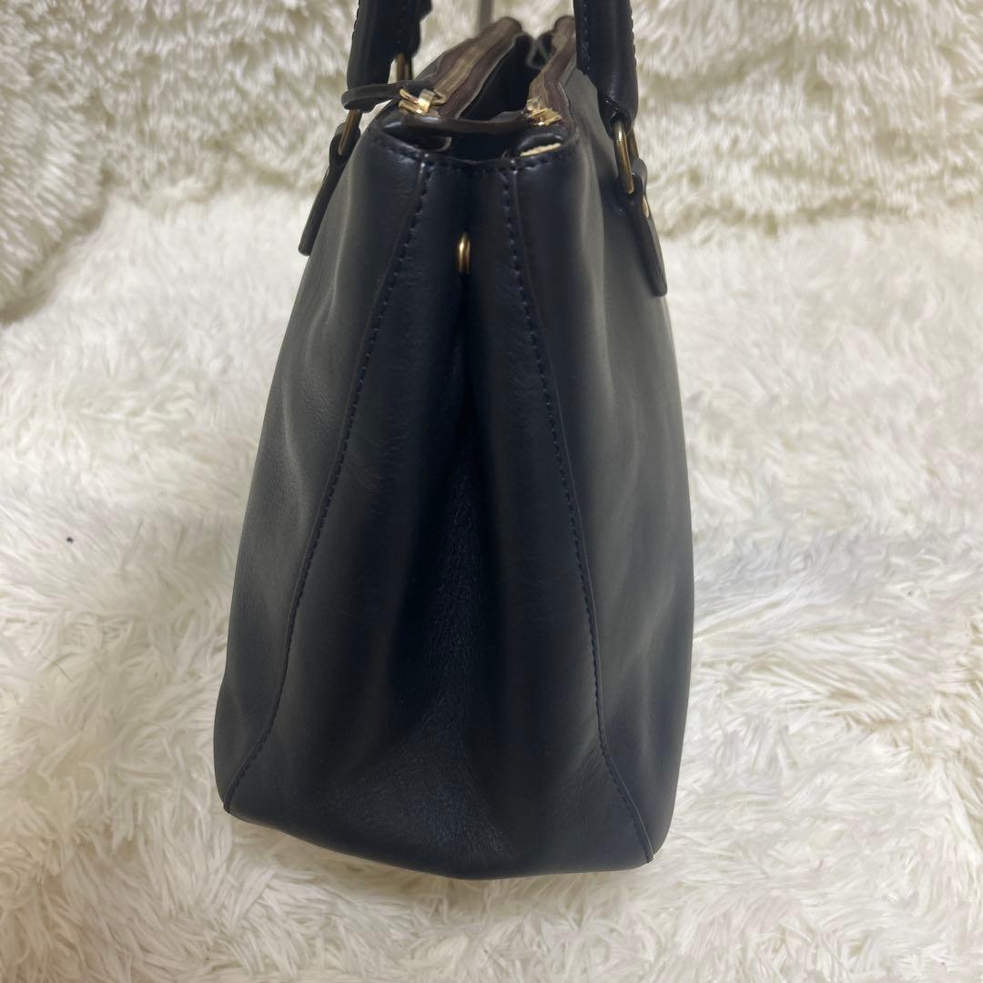 【美品】J&M DAVIDSON 黒 レザー ビジネスバッグ　シグリッド