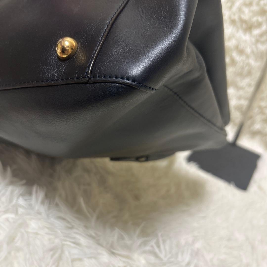 【美品】J&M DAVIDSON 黒 レザー ビジネスバッグ　シグリッド