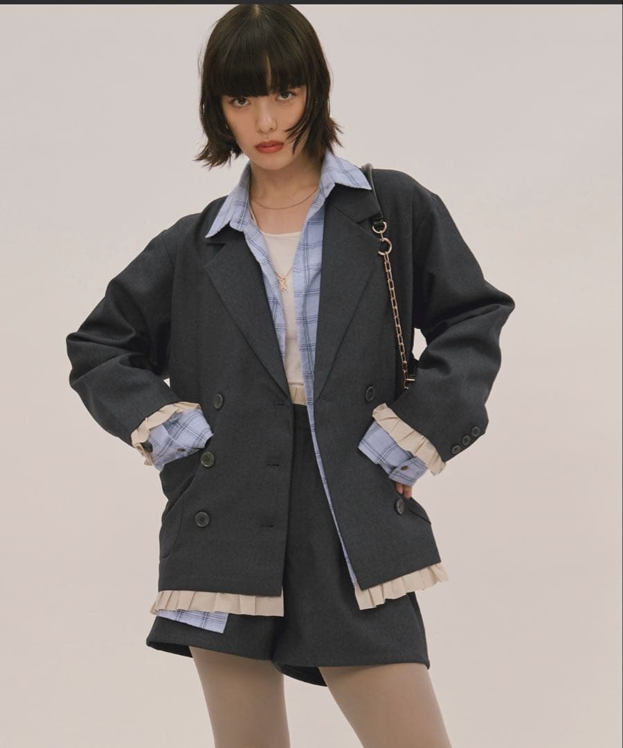 loin nuit. フリルレイヤーデザインジャケット. グレー