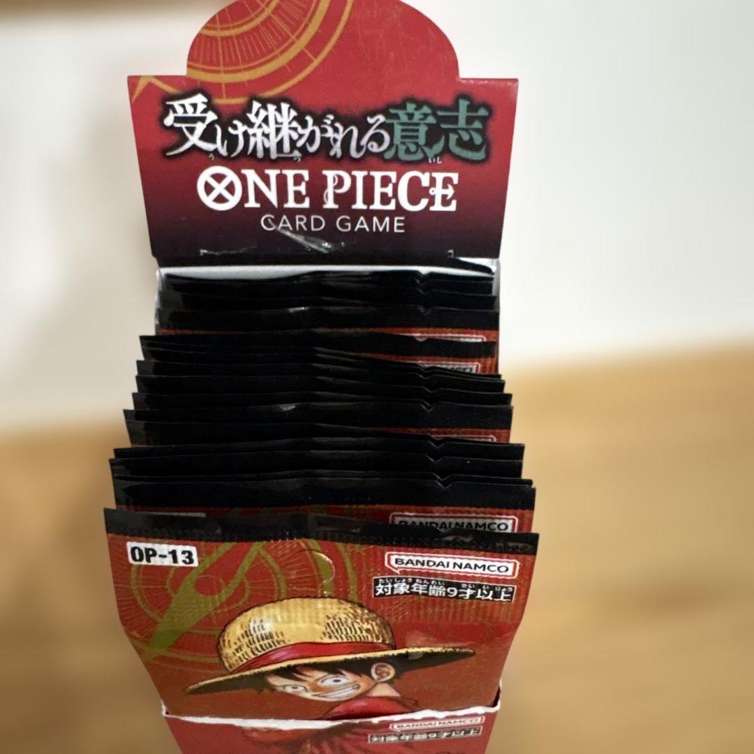 ワンピースカードゲーム　受け継がれる意志　1Box 24パック入り　先程購入