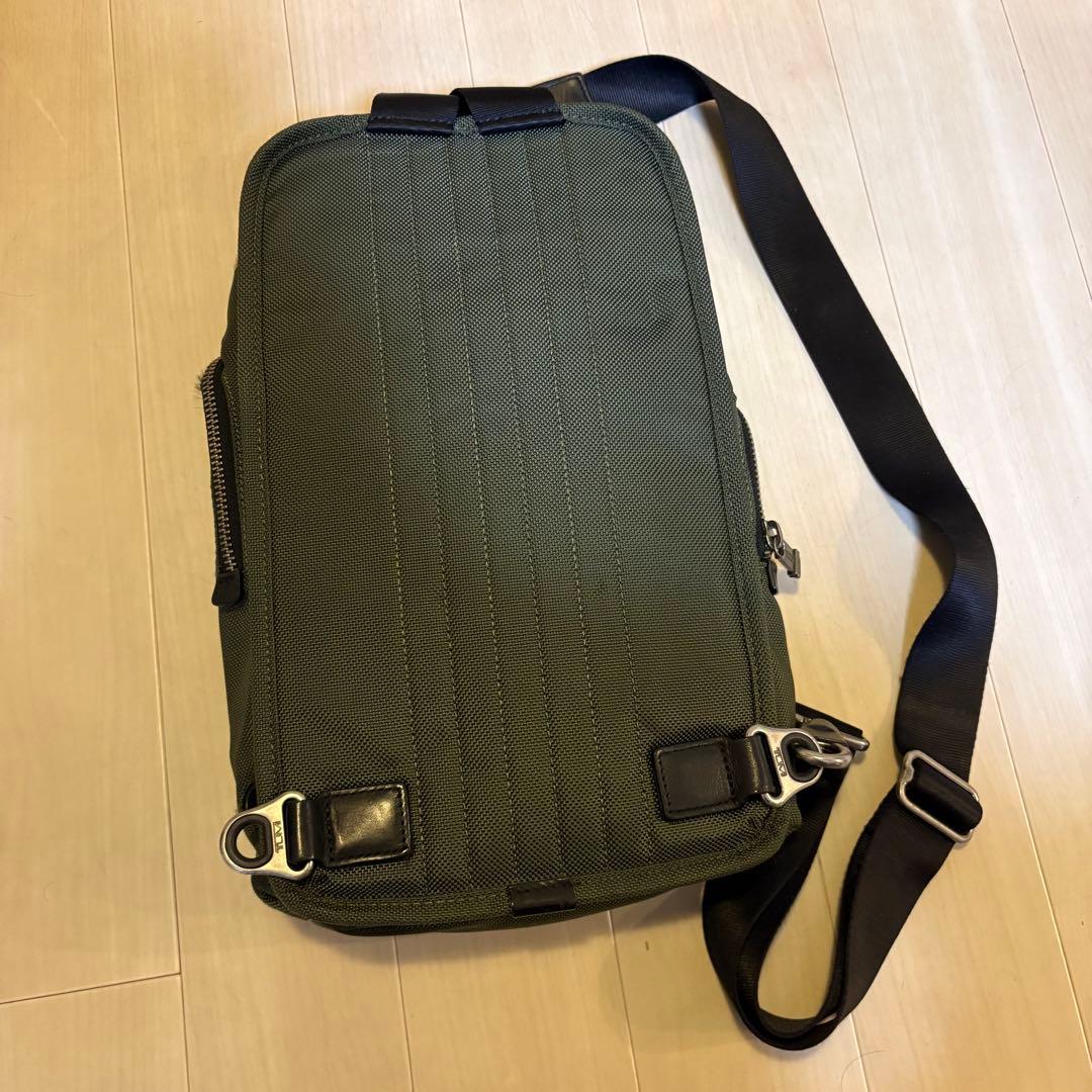 TUMI Alpha Bravo スリング ボディバッグ