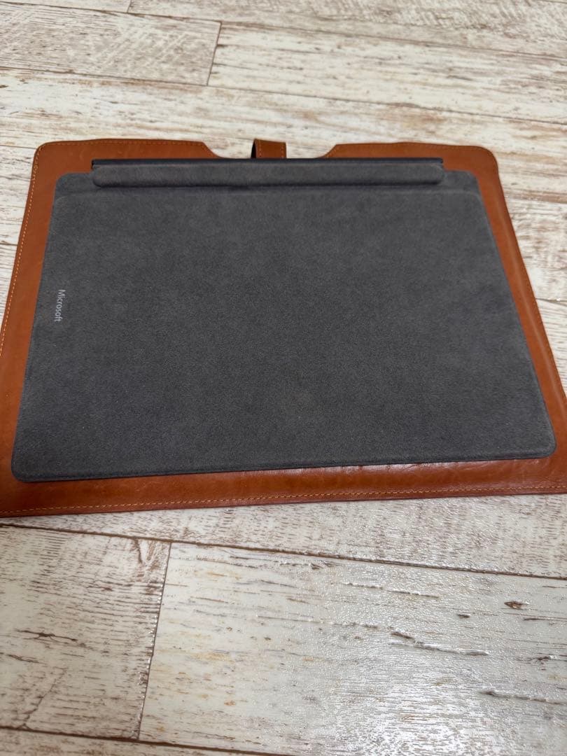 Surface pro8本体＆純正Signitureキーボード&純正ペン付き