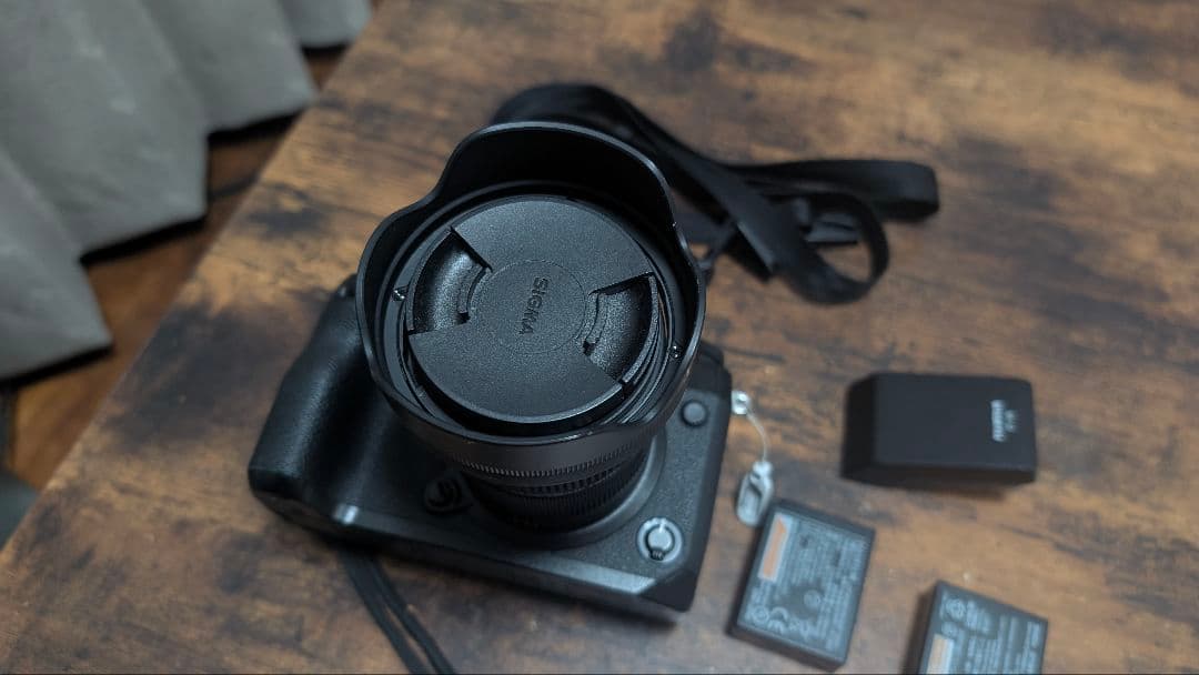 FUJIFILM xh1+Sigma18-50mm+バッテリー(三個)