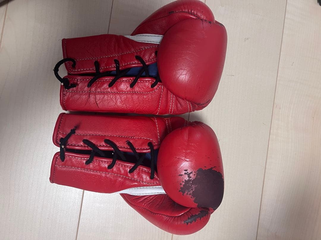 Winning ボクシンググローブ 8oz 赤