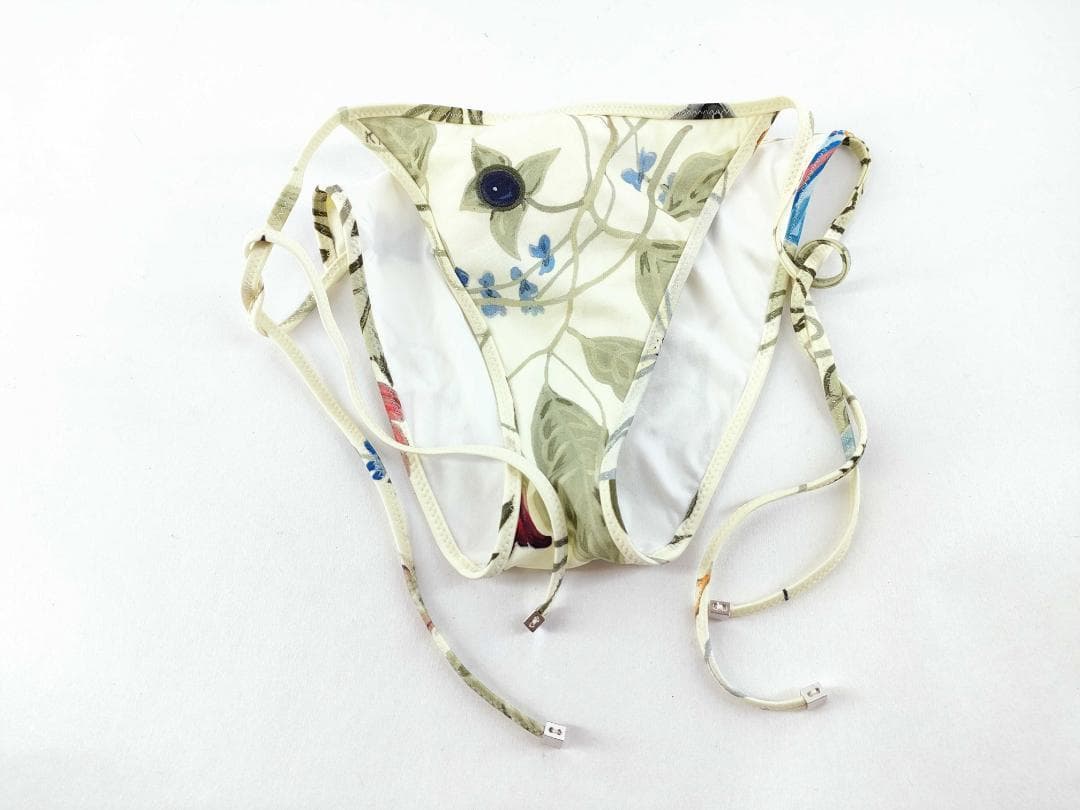 美品　GUCCI グッチ 水着 ビキニ フラワー XS 　タグ付き 67