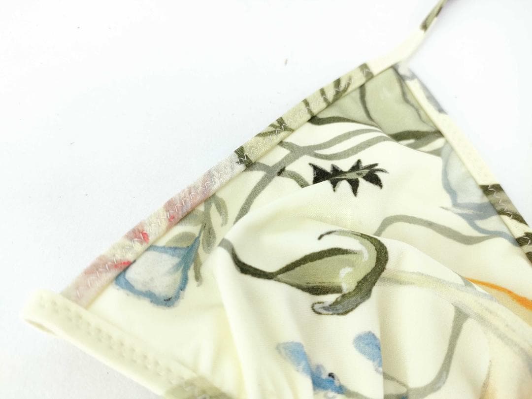 美品　GUCCI グッチ 水着 ビキニ フラワー XS 　タグ付き 67