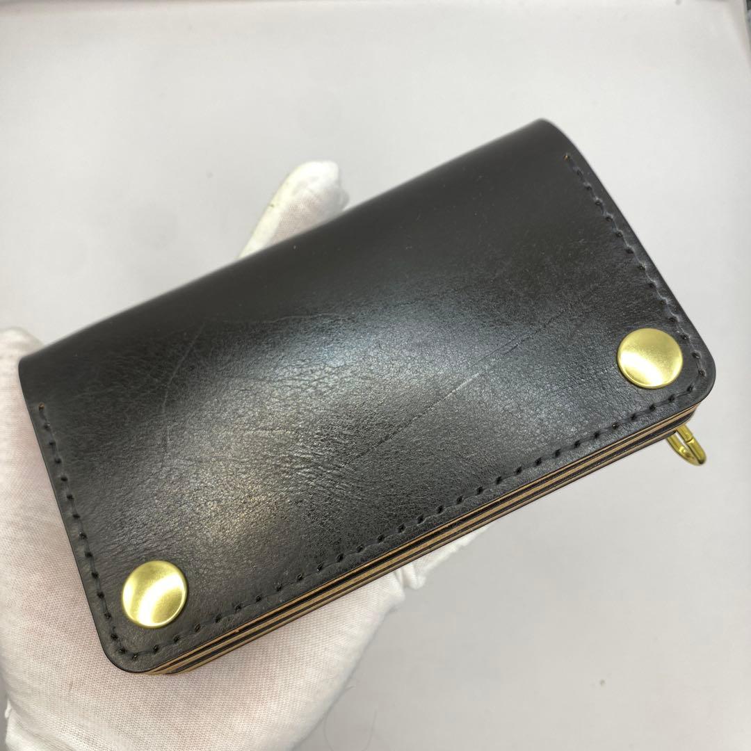 【無骨×上質】3層 丘染めブラック／ミドルトラッカーウォレットMTW