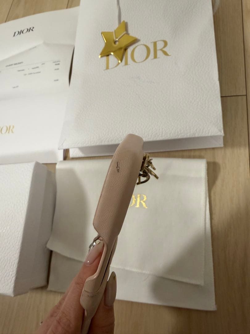 Dior ベージュレザー iPhone16proケース