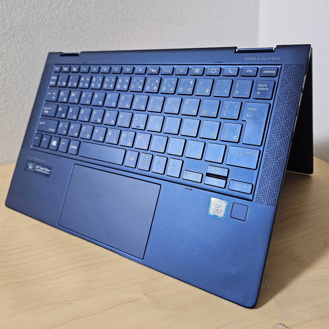 HP Dragonfly／Core i5／LTE内蔵／ペン