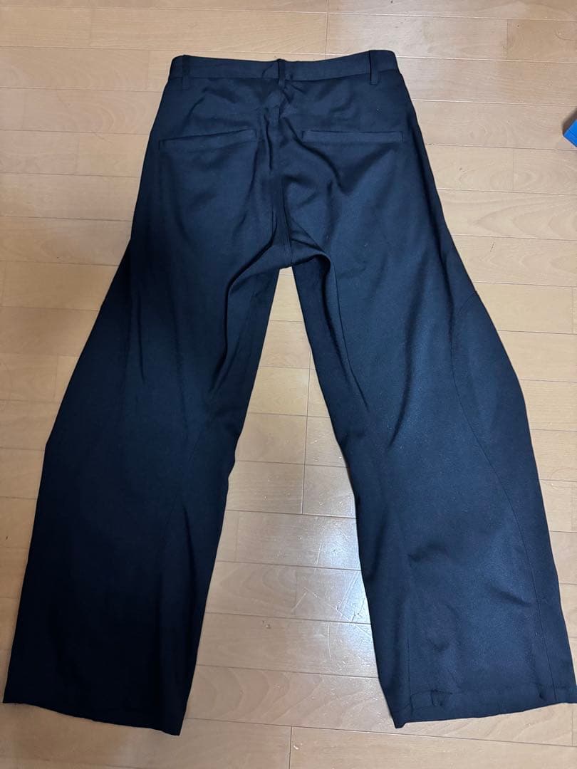 NVRFRGT ネヴァーフォーゲット　スラックス