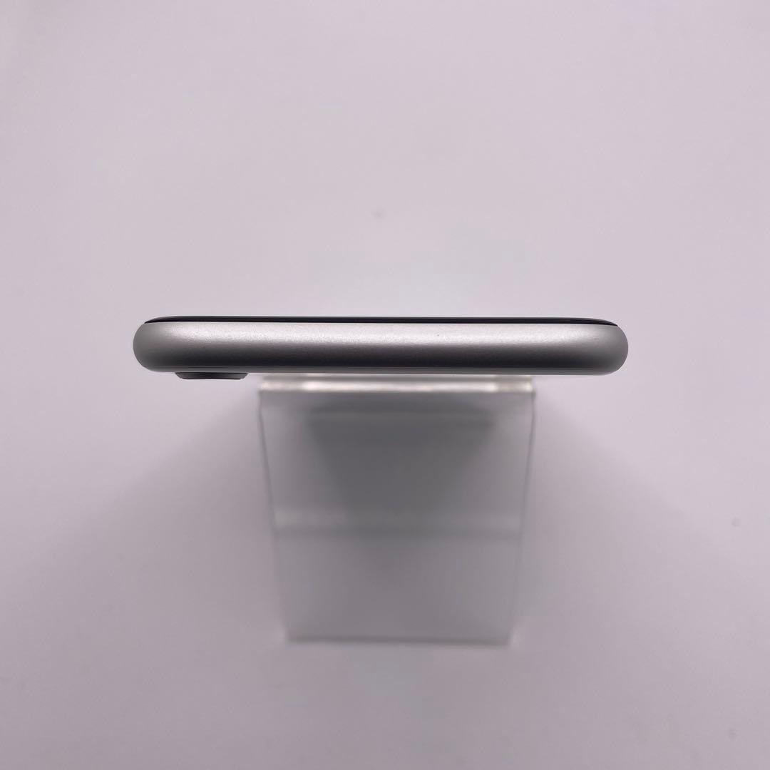 Apple iPhone SE2 256GB バッテリー最大容量100%