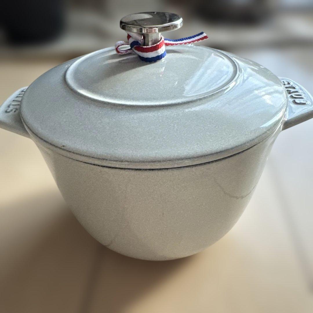 新品　ストウブ　ラ ココット デ ゴハン Mサイズ　白