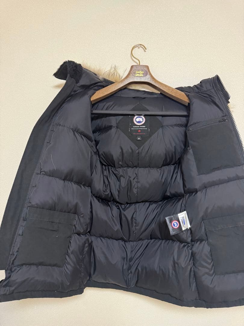 カナダグース　ダウンジャケット