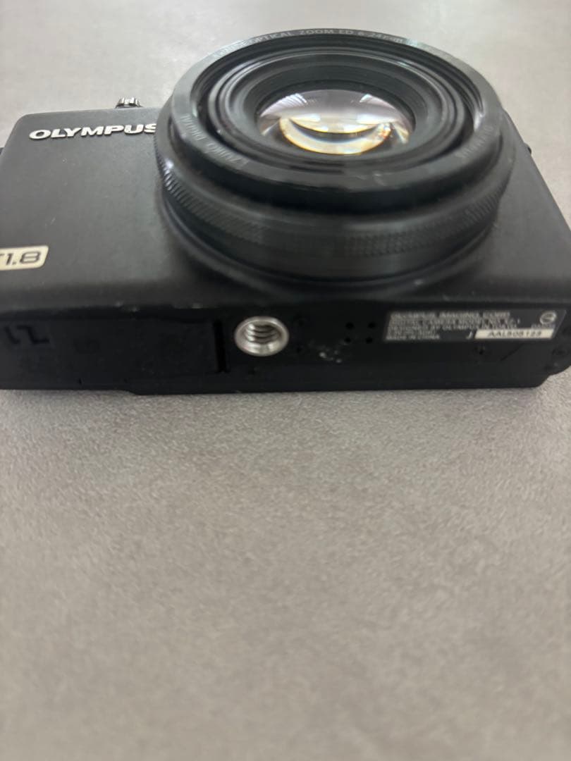 OLYMPUS F1.8 　XZ-1 HDデジタルカメラ