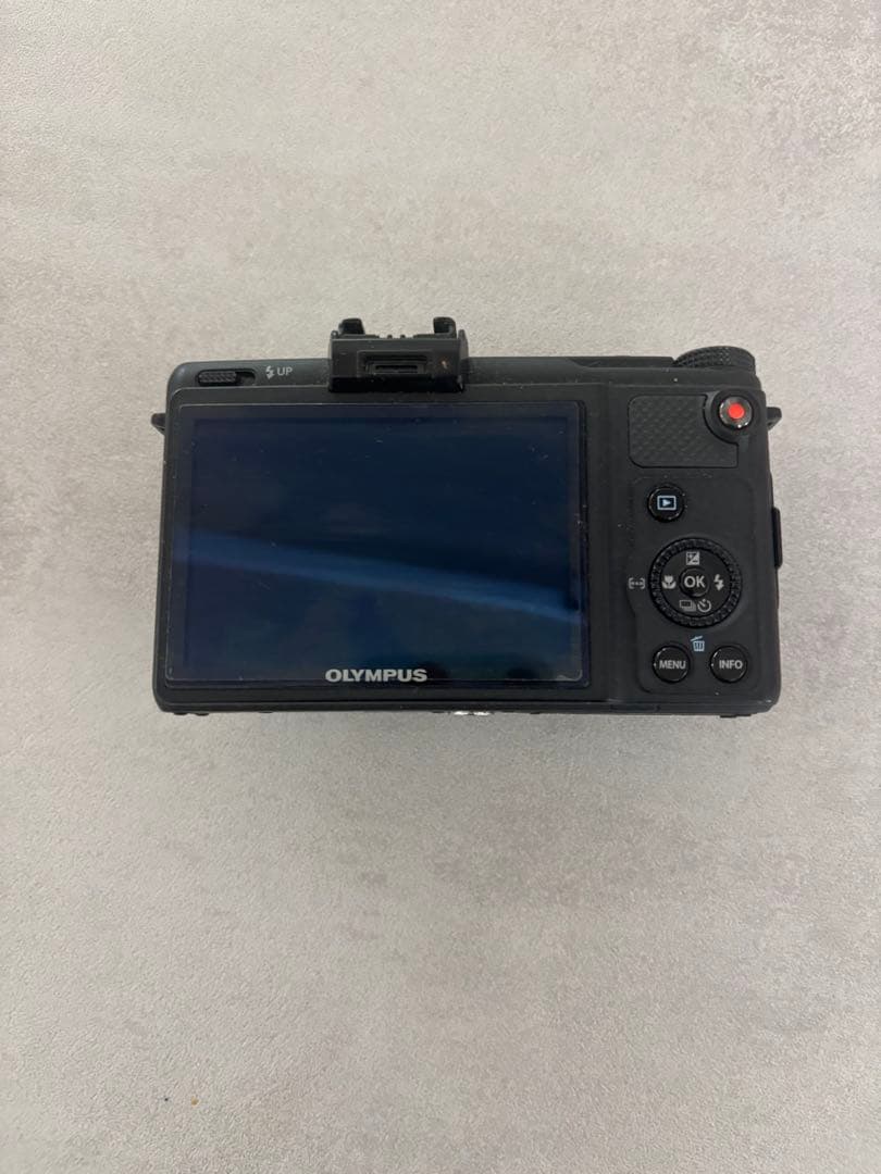 OLYMPUS F1.8 　XZ-1 HDデジタルカメラ