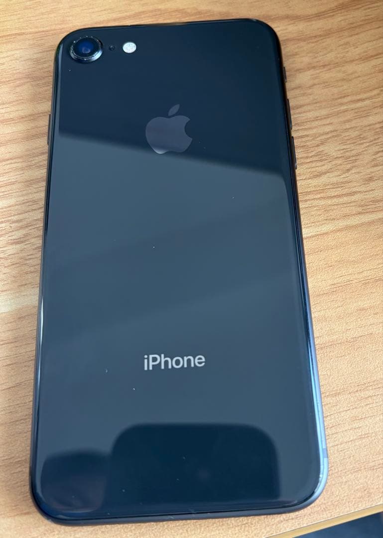 Apple iPhone 8 64GB ブラック 本体