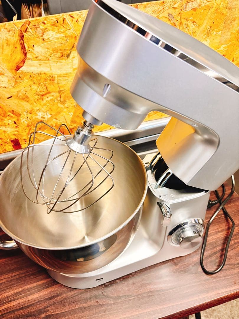 スタンドミキサー・卓上ミキサー・ステンレス製・8L