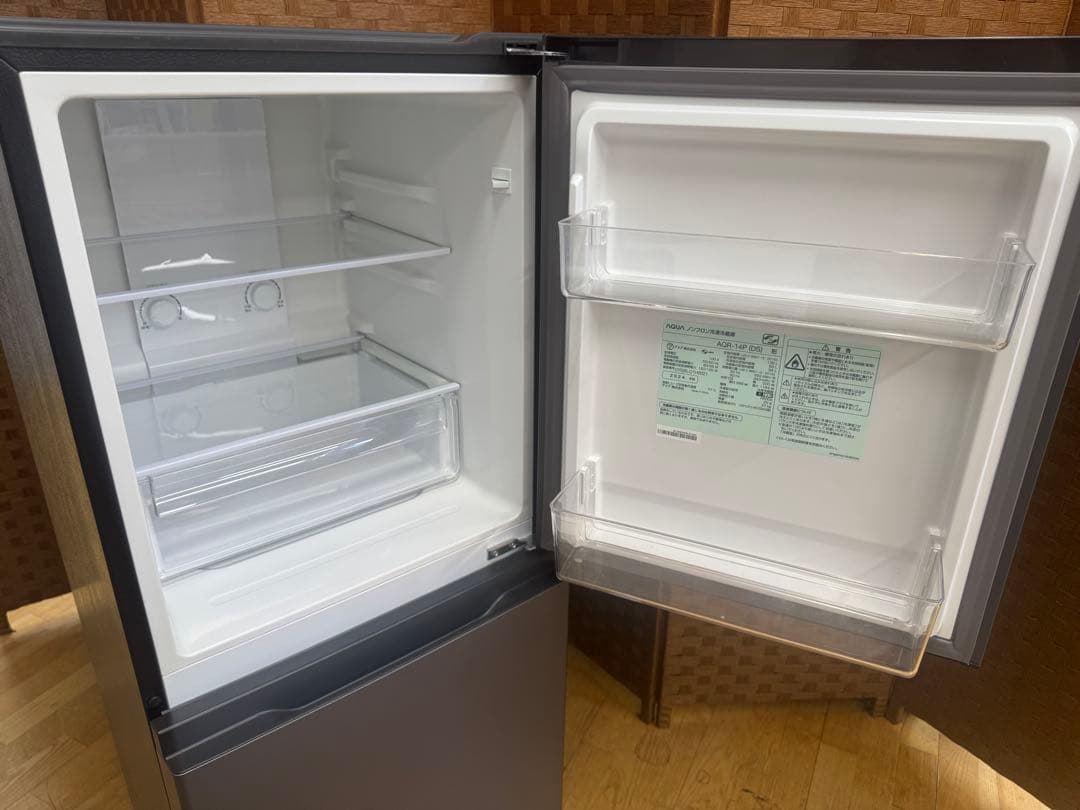 F064　AQUA製 2024年製 冷蔵庫 135L 右開き 保証付き