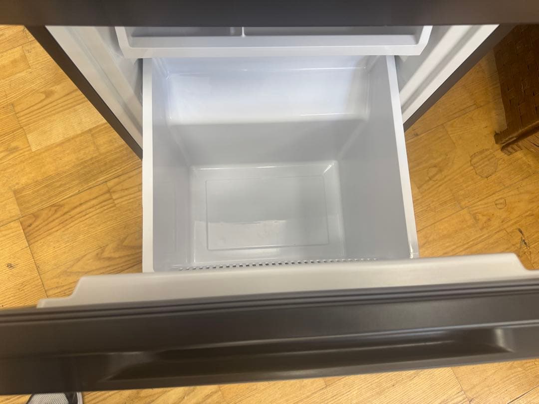 F064　AQUA製 2024年製 冷蔵庫 135L 右開き 保証付き