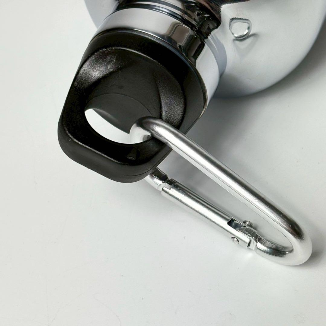 プラダ PRADA ウォーターボトル 水筒 500ml ステンレス シルバー.