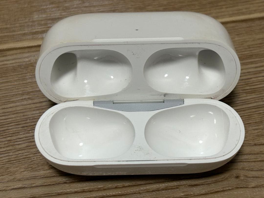 Apple AirPods Pro 第一世代　本体　A2190