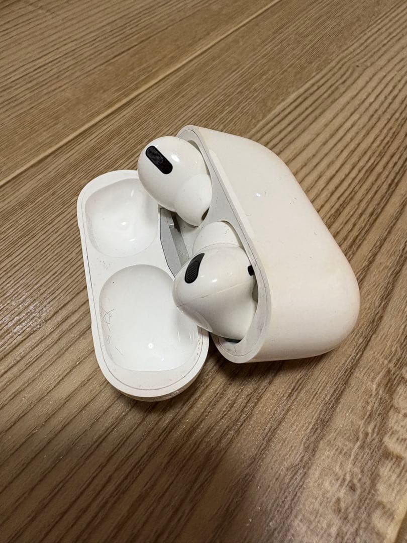 Apple AirPods Pro 第一世代　本体　A2190