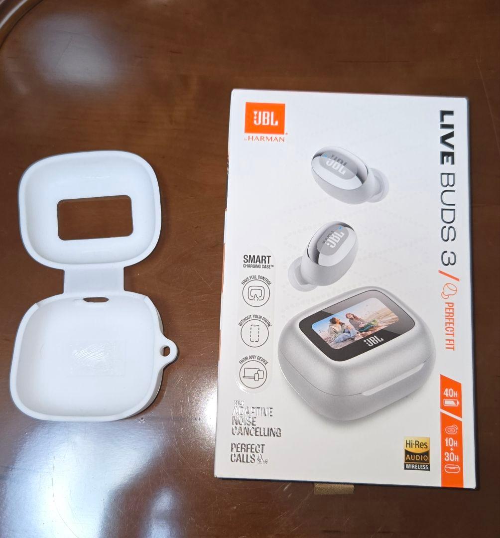 新品未開封 JBL LIVE BUDS3 シルバー 社外ケース付き