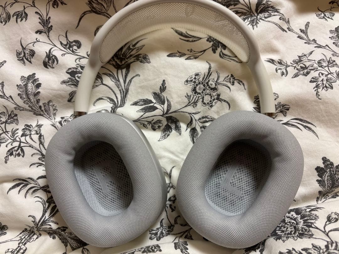AirPods Max シルバー 本体　正規品レシート有り