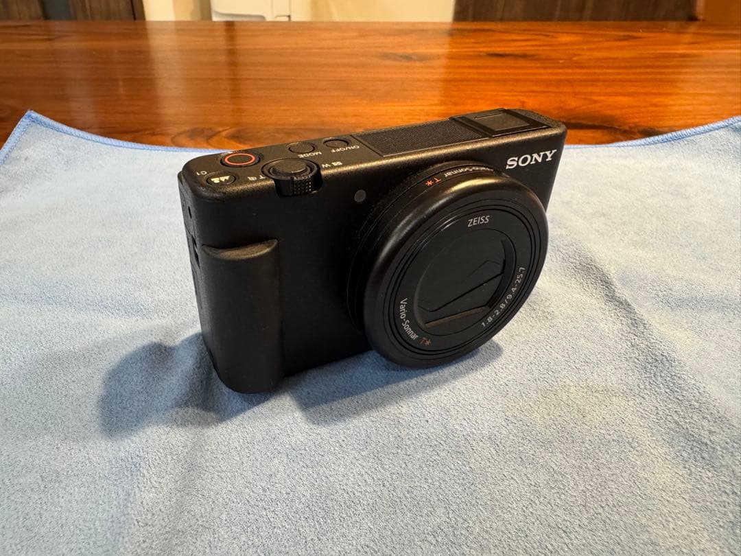 SONY VLOGCAM ZV-1（バッテリ6個、フレーム、充電器、ケース付）