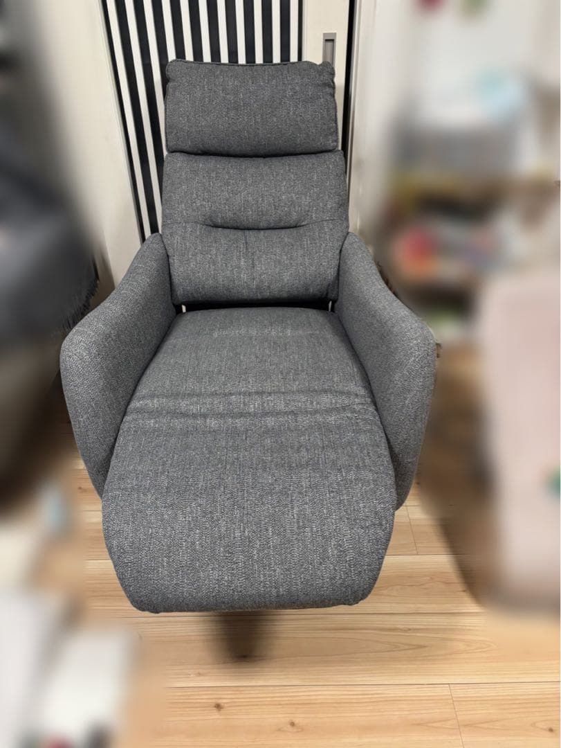 ニトリ 電動リクライニングパーソナルチェア 1人掛け 布張り グレー