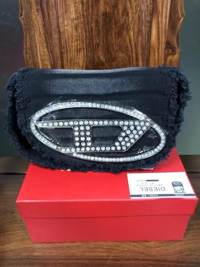 DIESEL ブラック クラッチバッグ ストーン装飾20*7*13cm
