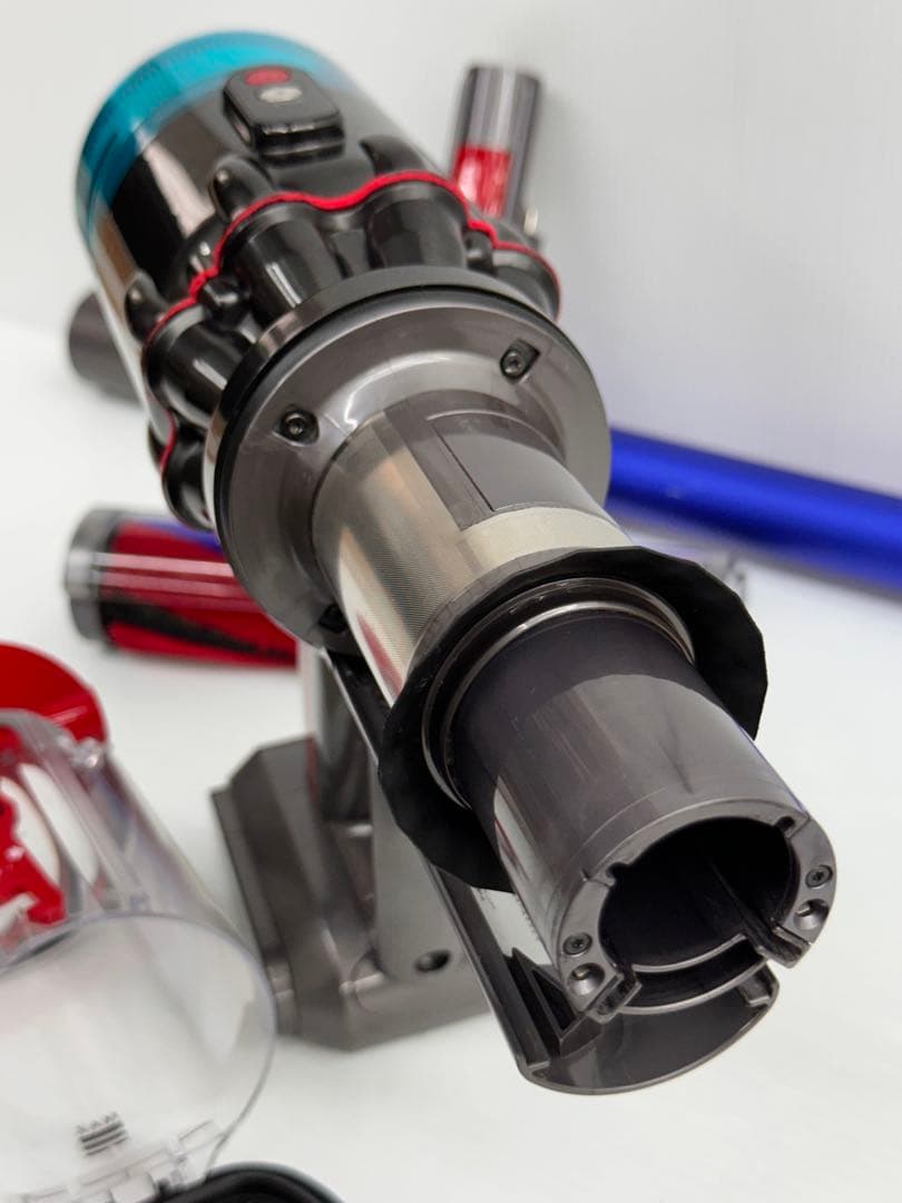 綺麗　美品　ダイソン掃除機　SV21 本体　ヘッド　パイプ　純正バッテリー付き