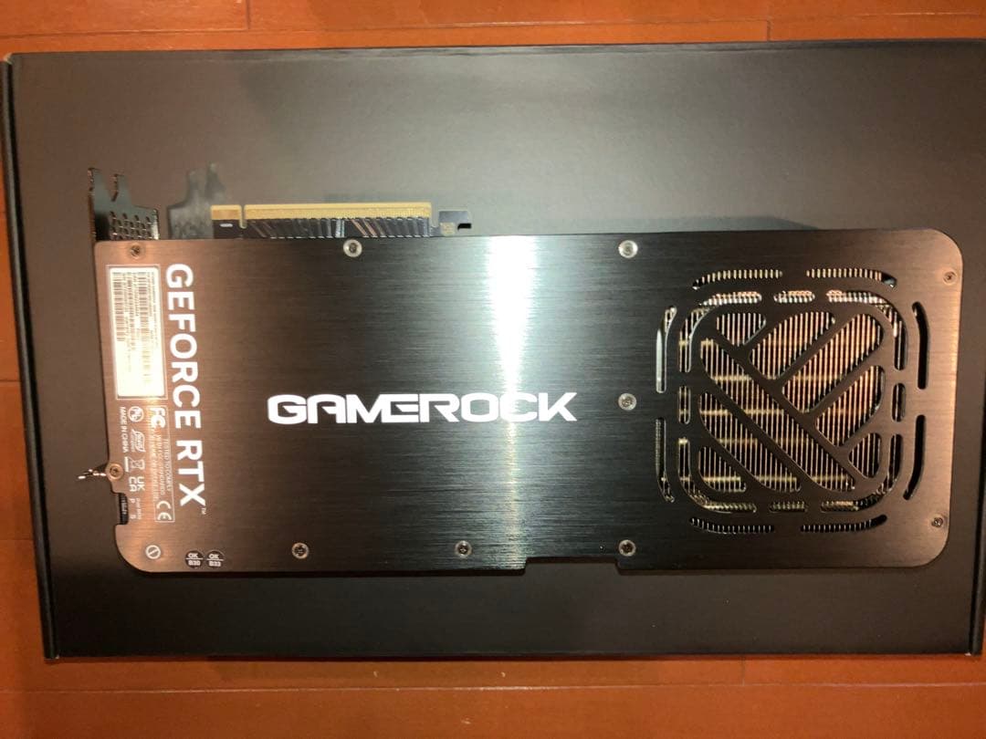 Palit GeForce RTX™ 5090 GameRock 中古