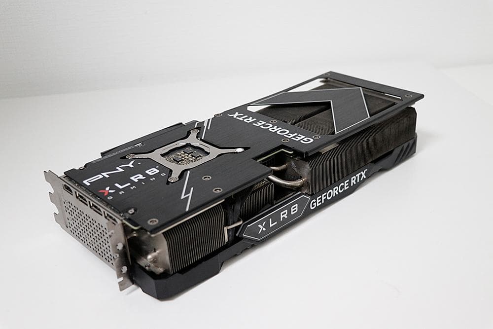 グラフィックボード・グラボ・ビデオカード PNY GeForce RTX4070Ti 12GB XLR8 VERTO