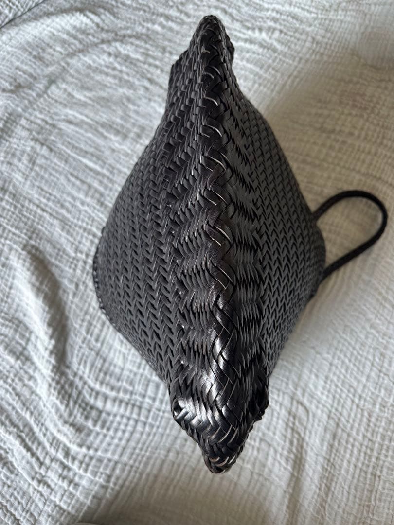 ドラゴン・ディフュージョン レザーメッシュトートバッグ