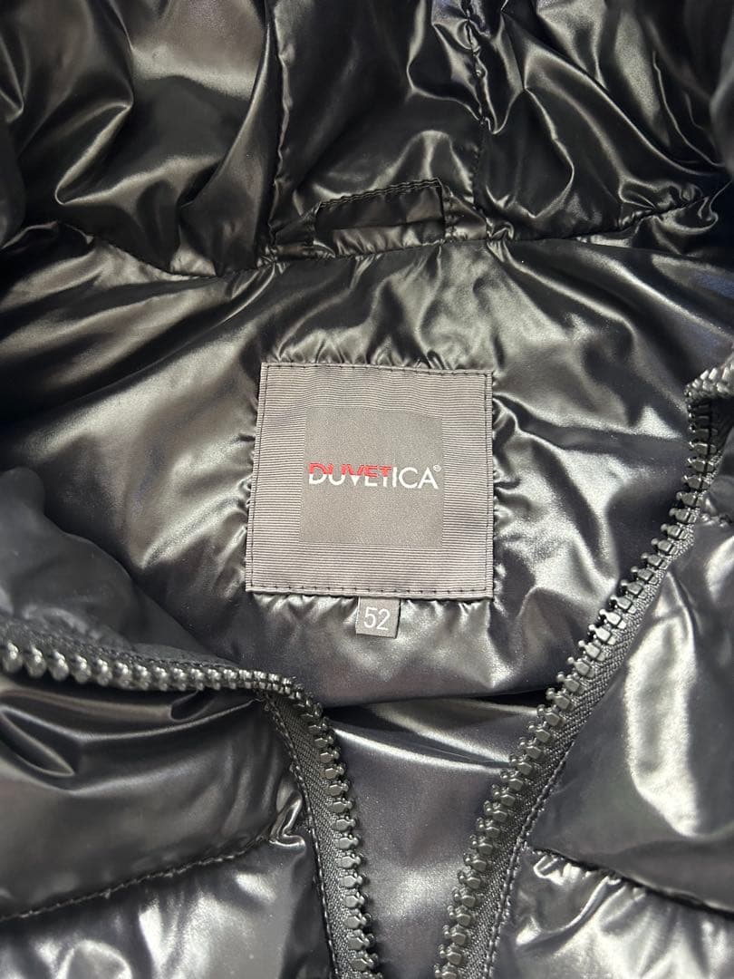 DUVETICA フード付き ブラック ダウンベスト 52